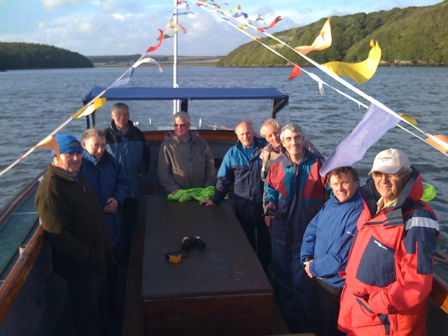  Disfrute de un día en el agua con grupos de hasta 12 personas 